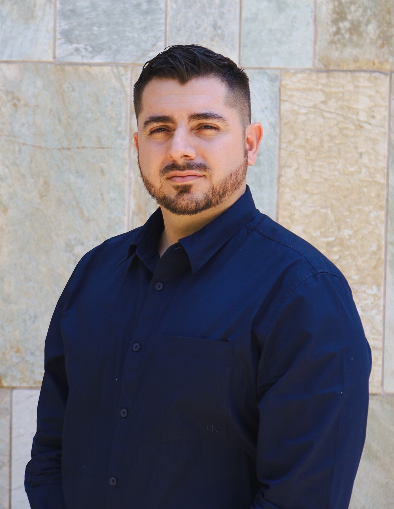 Leo Velazquez